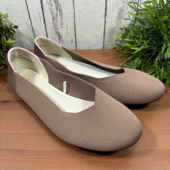 J Sport Women's Doreen Taupe Knit Flats Size 9 - Picture 1 of 5